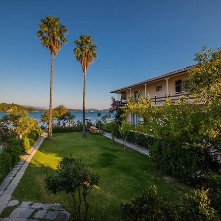 Elati Beach Aparthotel Nydri  Esterno foto