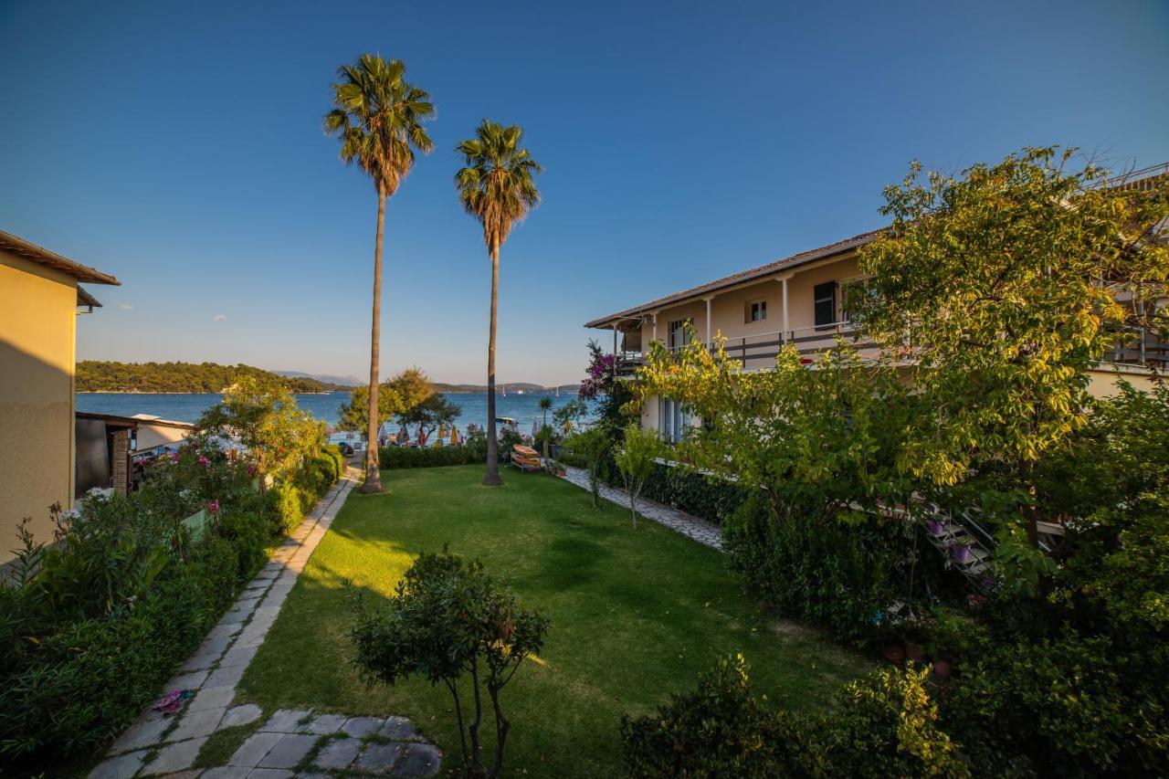Elati Beach Aparthotel Nydri  Esterno foto